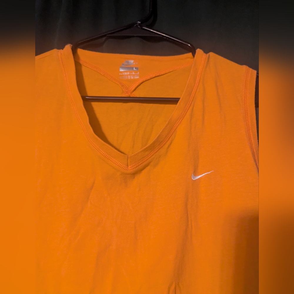 Nike Orange Sleeveless Tank Top - Picture 2 of 5